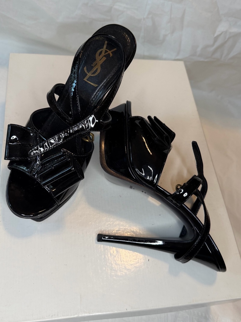 Saint Laurent Black Patent Leather Bow Strappy High Heels - Picture 4 of 10